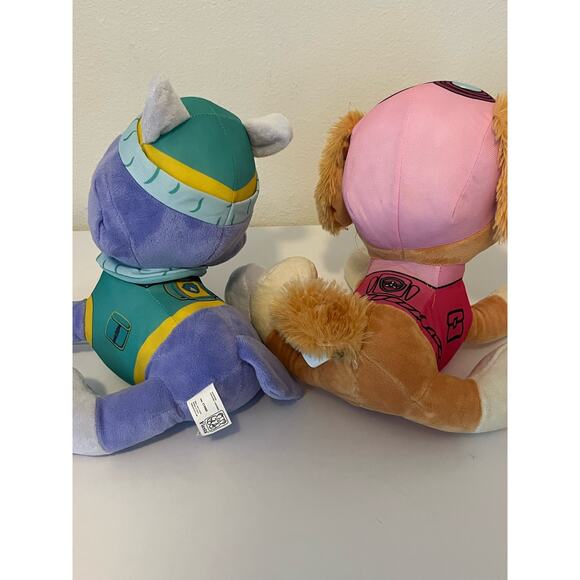 Nickelodeon Resorts Paw Patrol Bundle Marshall Everest Skye Chase 11 Inch - Picture 6 of 7